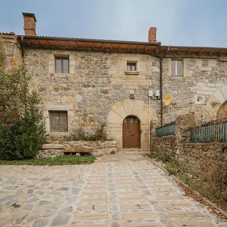 La Casa Del Diezmo De La Montana * Redondo