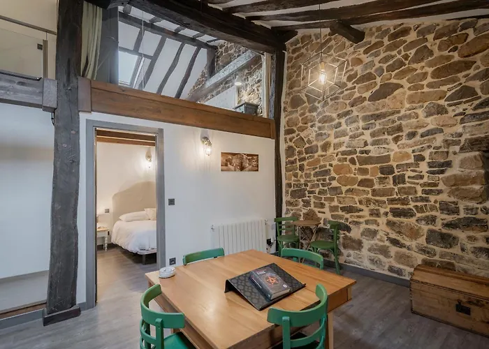 La Casa Del Diezmo De La Montana