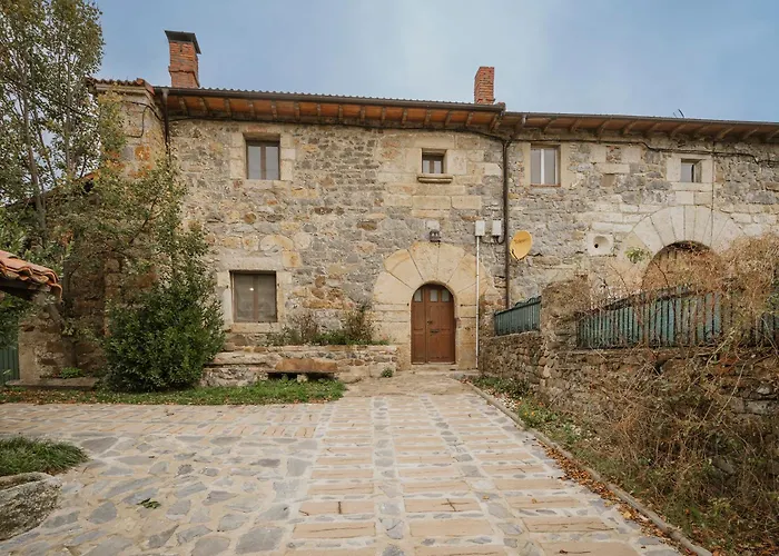 Casa de Campo La Casa Del Diezmo De La Montana